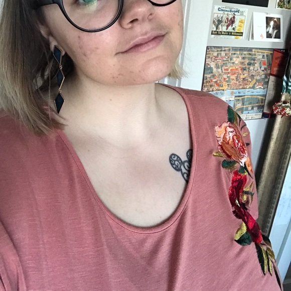 Embroidered Top - Picture 4 of 4